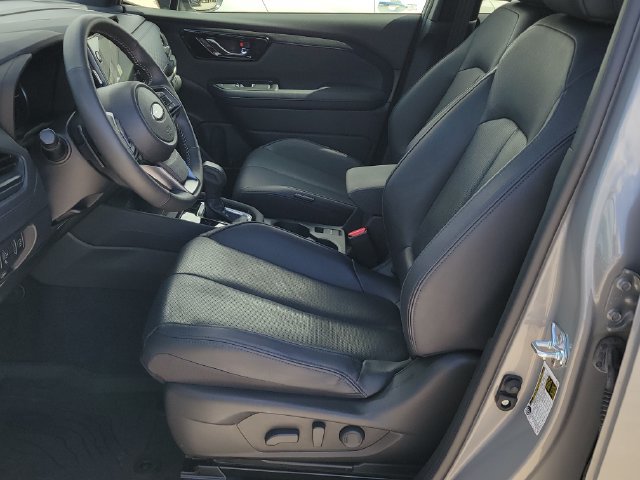 Used 2025 Subaru Forester Limited w/ Popular Package #1 AWD/4WD image 6