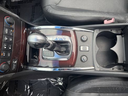 Used 2011 INFINITI G37 Convertible w/ Premium Pkg RWD image 24