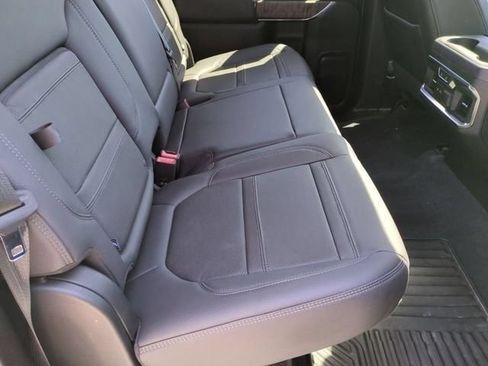 Used 2021 GMC Sierra 2500 Denali w/ Denali Ultimate Package AWD/4WD image 32