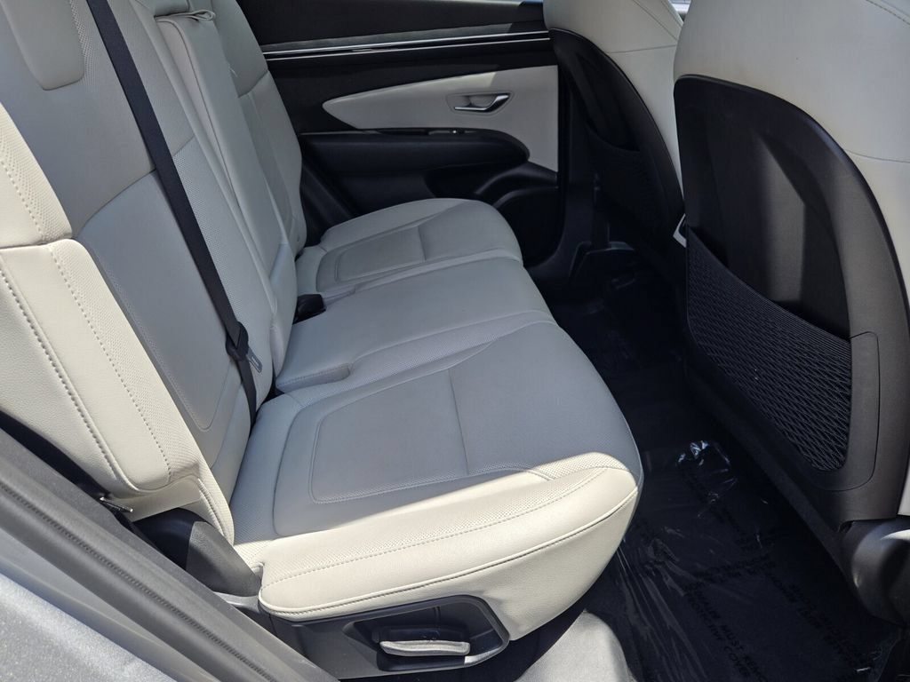 Certified 2023 Hyundai Tucson SEL w/ Convenience Package FWD image 11