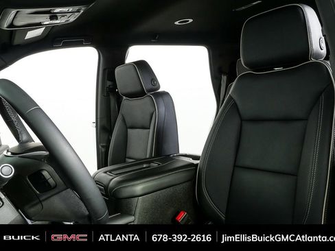 Certified 2023 GMC Yukon SLT image 6