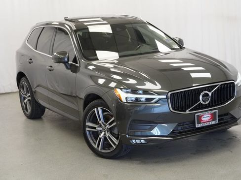 Used 2018 Volvo XC60 T6 Momentum w/ Advanced Package AWD/4WD image 9