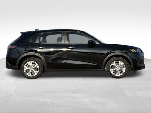 Used 2025 Honda HR-V LX image 9