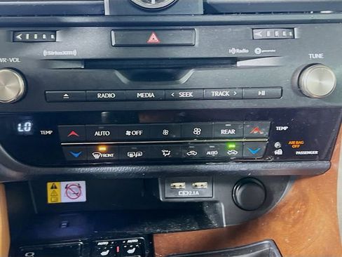 Used 2022 Lexus RX 350L Premium image 22