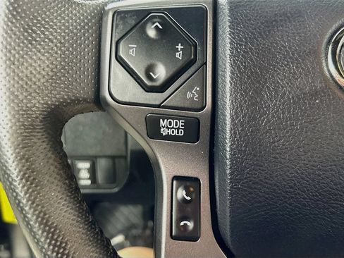 Used 2020 Toyota Tacoma TRD Sport RWD image 22