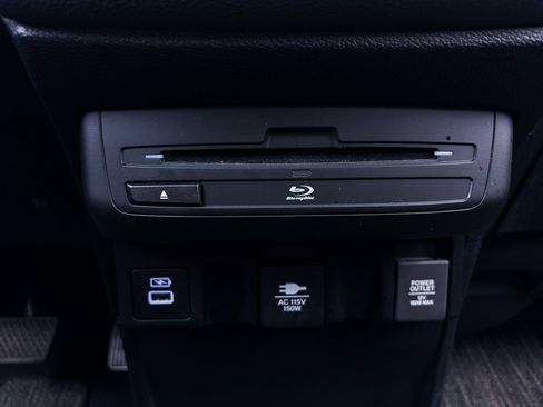 Used 2023 Honda Odyssey Touring image 33