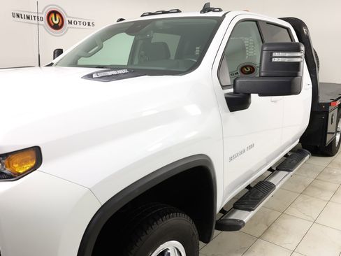 Used 2024 Chevrolet Silverado 3500 LT w/ Convenience Package image 44