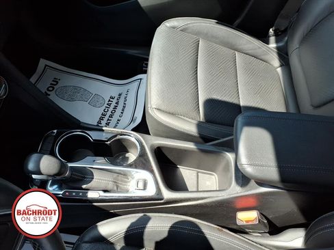 Used 2021 Buick Encore GX Essence FWD image 14