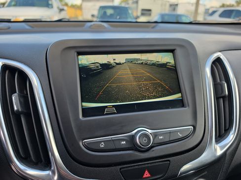Certified 2019 Chevrolet Equinox LT w/ Driver Convenience Package FWD image 26