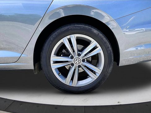 Used 2021 Volkswagen Jetta R-Line FWD image 34
