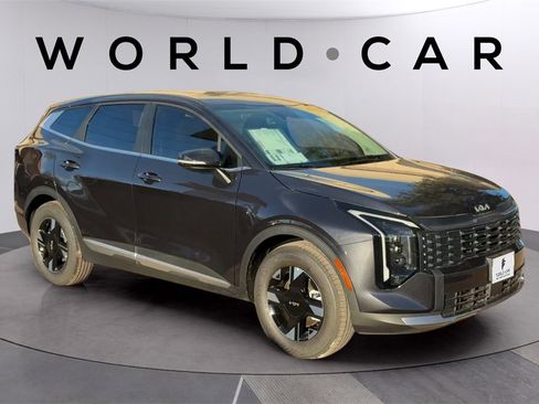 Used 2026 Kia Sportage LX w/ LX Convenience Package image 1