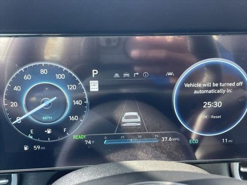 New 2025 Hyundai Elantra Limited image 20