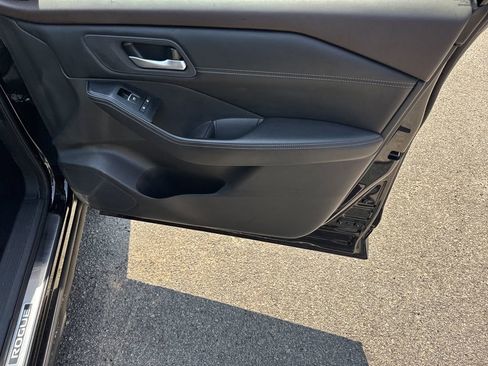 Used 2023 Nissan Rogue SL image 14