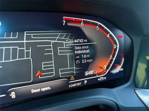 Used 2022 BMW 330i xDrive Sedan w/ M Sport Package image 17