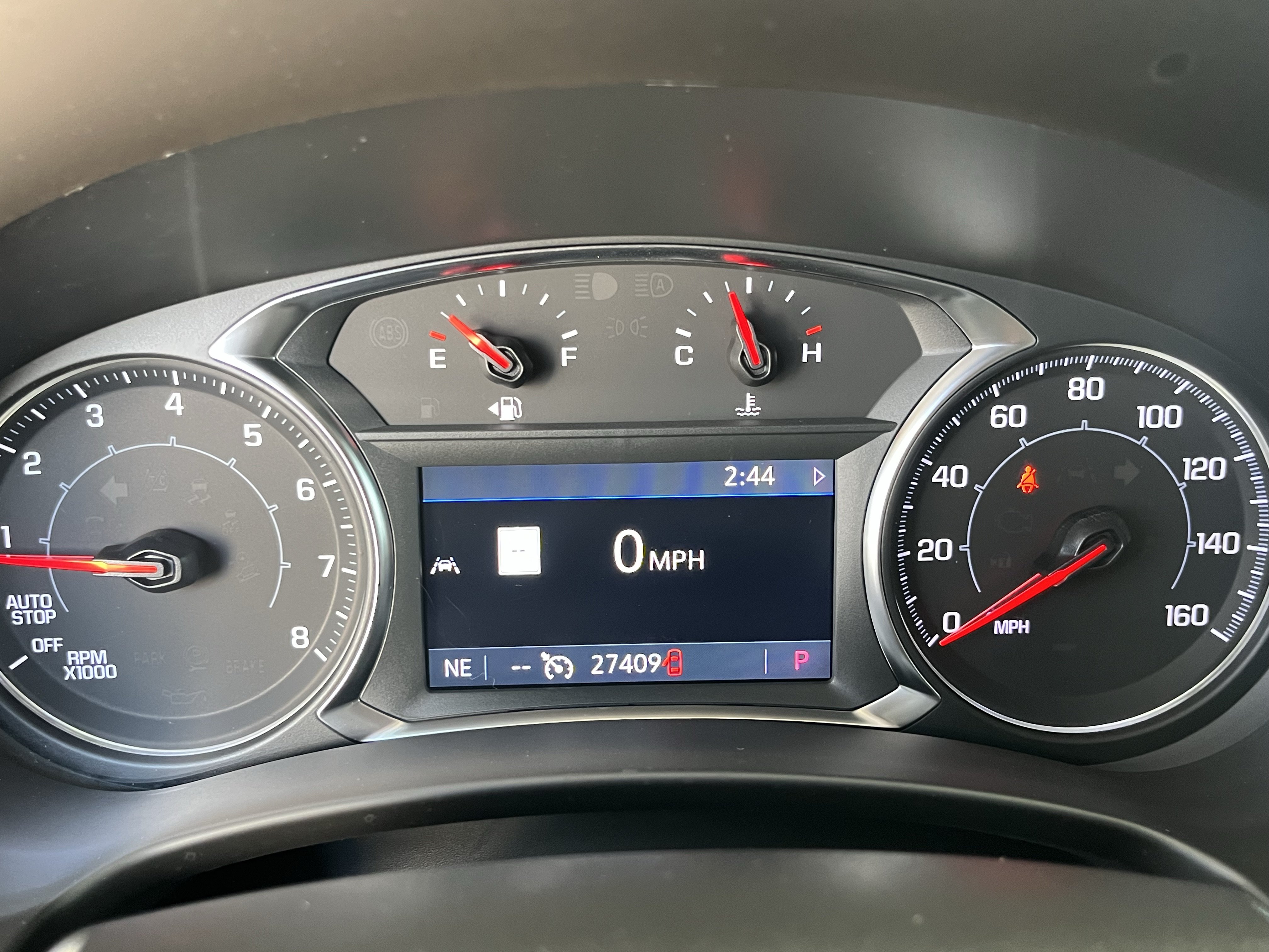 Used 2023 GMC Terrain SLT w/ Infotainment Package II FWD image 9