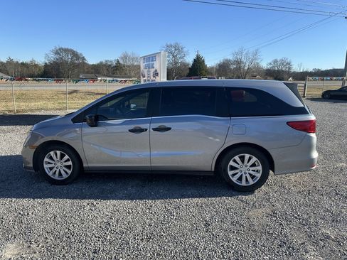 Used 2019 Honda Odyssey LX image 8
