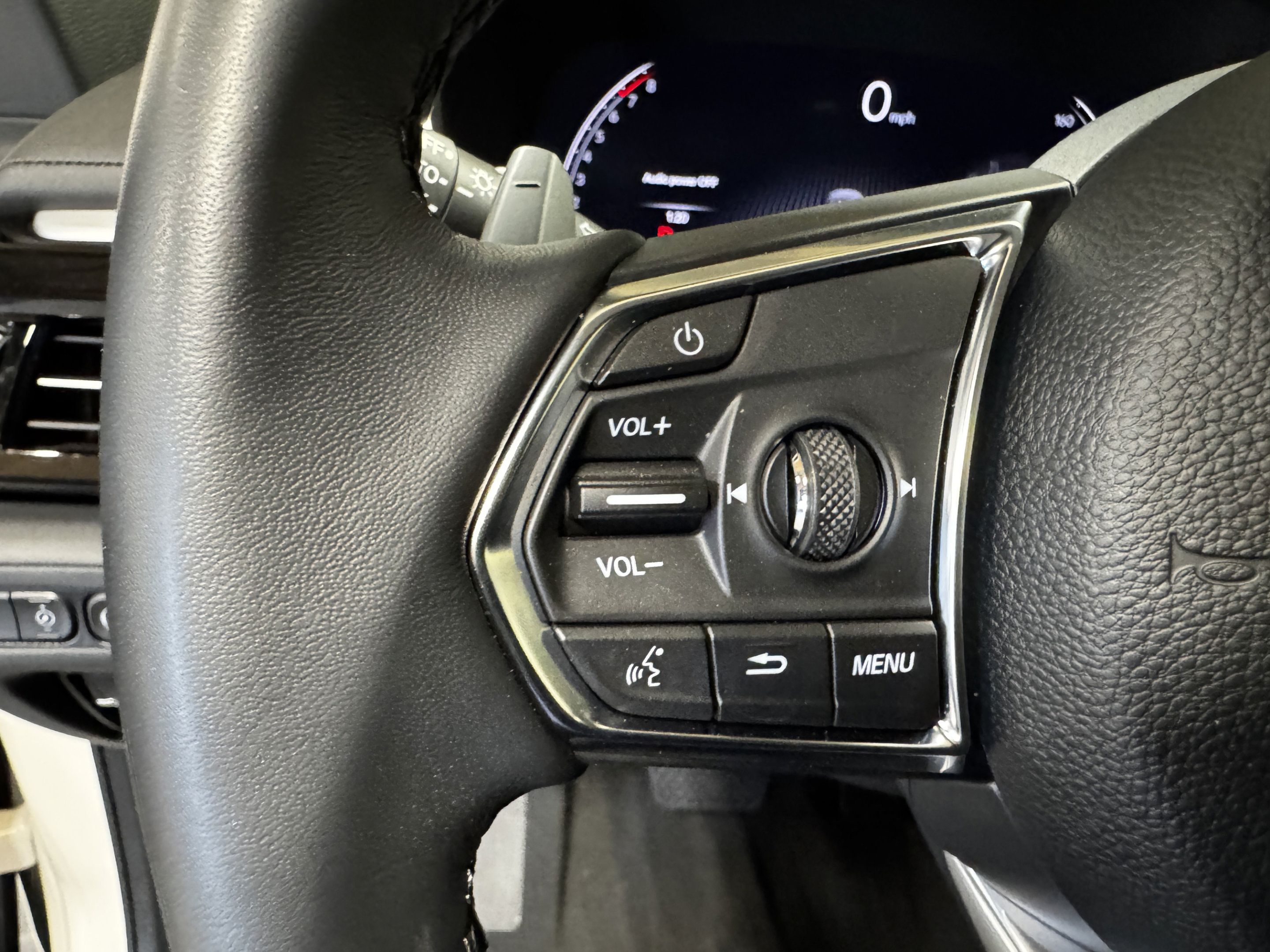 Certified 2026 Acura MDX w/ Technology Package FWD image 18