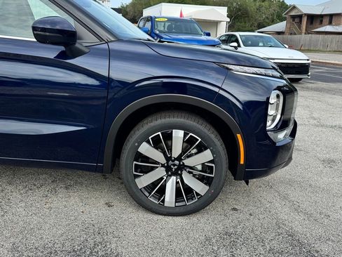 New 2026 Mitsubishi Outlander SEL FWD image 12
