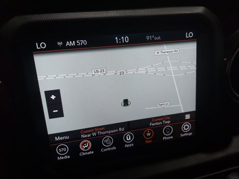 Used 2023 Jeep Wrangler Unlimited Sahara w/ Cold Weather Group AWD/4WD image 10