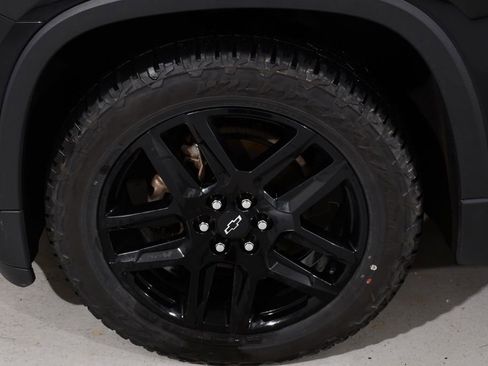 Used 2021 Chevrolet Traverse LT w/ LPO, Floor Liner Package image 25