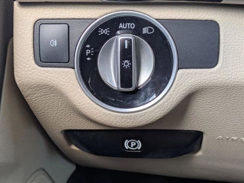 Used 2014 Mercedes-Benz GLK 350 2WD image 9