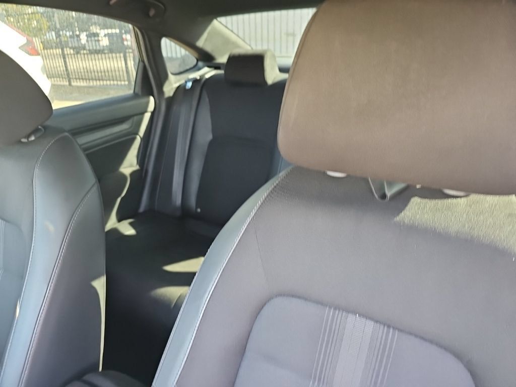 Used 2024 Honda Civic Sport image 9