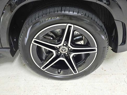 Certified 2023 Mercedes-Benz GLS 580 GLS 580 image 9