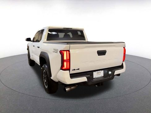 Used 2025 Toyota Tacoma TRD Off-Road image 11