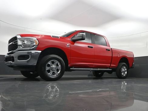 Used 2023 RAM 2500 Big Horn w/ Level 1 Equipment Group AWD/4WD image 32