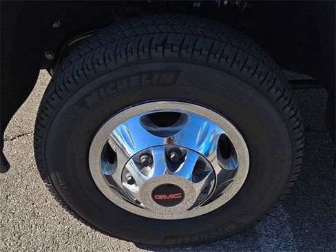 Used 2022 GMC Sierra 3500 SLE w/ SLE Value Package image 12