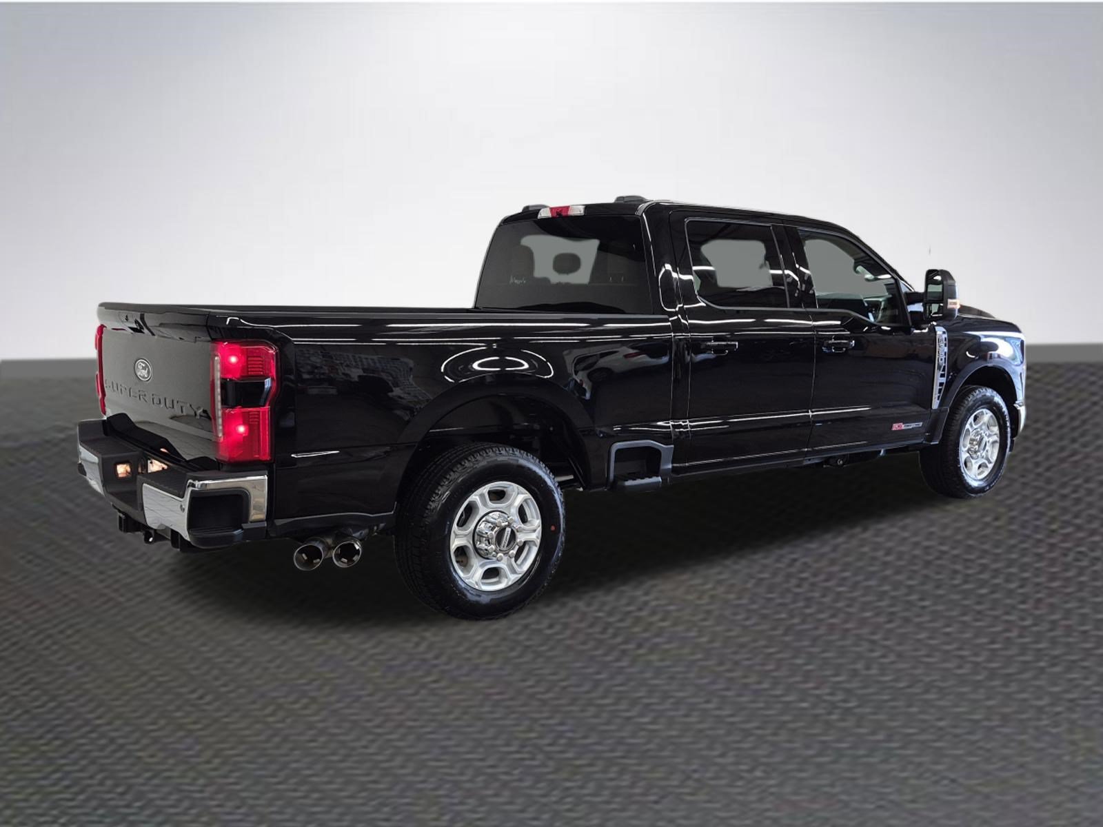 New 2027 Ford F350 XLT w/ XLT Premium Package RWD image 5