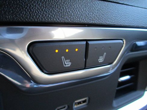 New 2026 GMC Sierra 3500 SLT w/ SLT Premium Package image 11