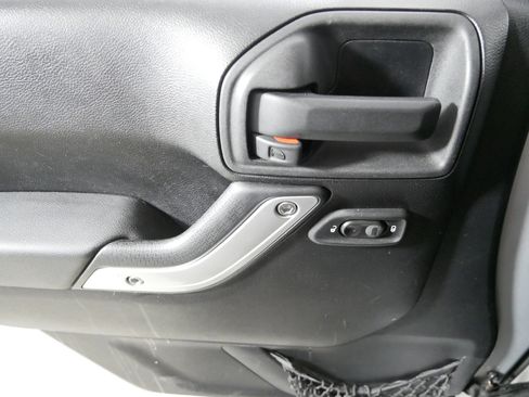 Used 2011 Jeep Wrangler Sahara w/ Dual Top Group image 19