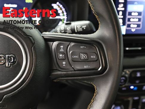 Used 2024 Jeep Wrangler Unlimited AWD/4WD image 16