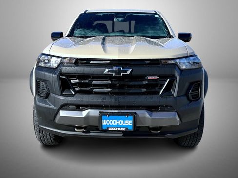 Used 2023 Chevrolet Colorado Trail Boss w/ Technology Package image 2