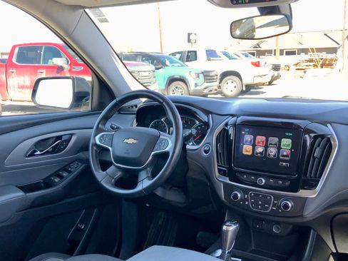Used 2018 Chevrolet Traverse LT image 35