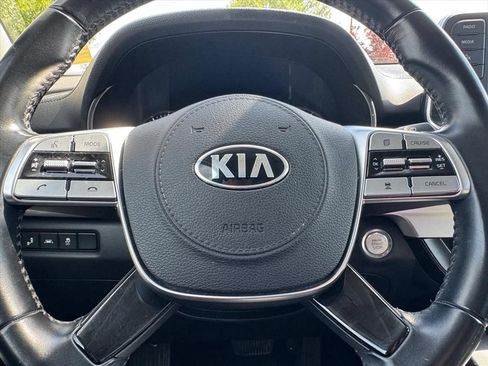 Used 2021 Kia Telluride LX AWD/4WD image 16
