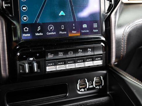 Used 2022 RAM 3500 Limited AWD/4WD image 33