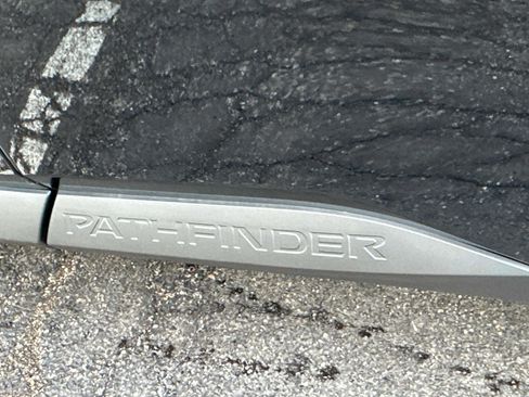 New 2026 Nissan Pathfinder SL w/ SL Premium Package AWD/4WD image 12