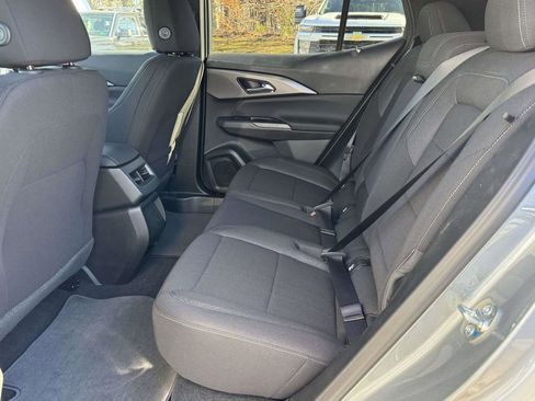 New 2026 Chevrolet Equinox EV LT image 16