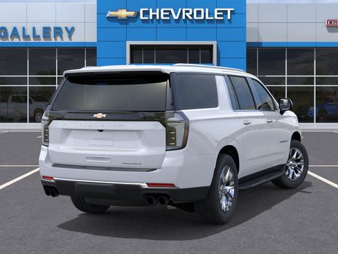 New 2026 Chevrolet Suburban Premier image 5
