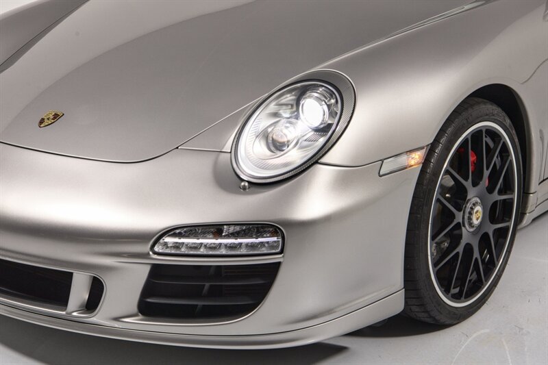Used 2012 Porsche 911 Carrera 4 GTS AWD/4WD image 40