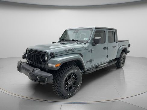 Used 2024 Jeep Gladiator Sport AWD/4WD image 3