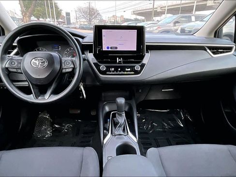 Used 2024 Toyota Corolla LE image 14