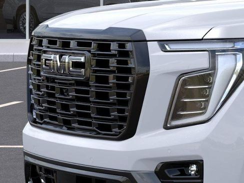 New 2026 GMC Yukon Denali Ultimate AWD/4WD image 13