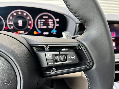 New 2026 Porsche Panamera 4 image 16