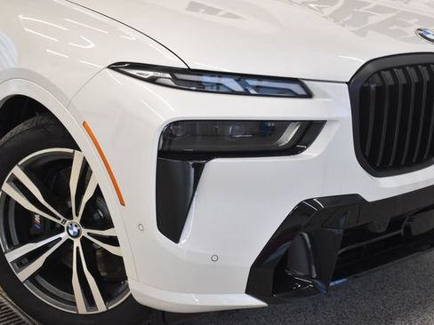 New 2027 BMW X7 xDrive40i w/ M Sport Package AWD/4WD image 33