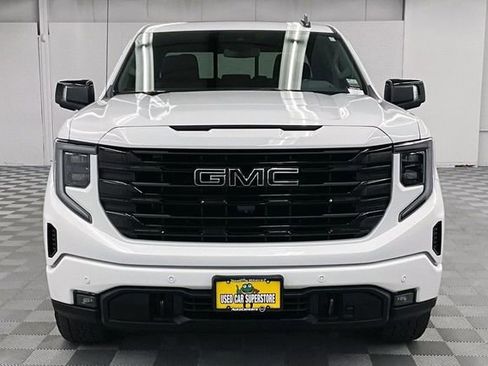 Used 2024 GMC Sierra 1500 Elevation w/ Elevation Premium Package AWD/4WD image 4
