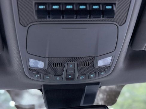 Used 2020 Ford F350 Lariat w/ Lariat Ultimate Package image 17