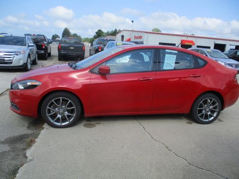 Used 2014 Dodge Dart SXT w/ Sun/Sound Group FWD image 4